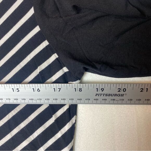 Mischa Asymmetrical Embroidered Floral Colorblock Top Size Medium - Picture 8 of 10